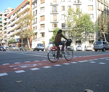 La Sicilia con due ruote… scoppie. Lontana dai modelli Stoccolma e Barcellona