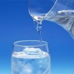 Le proprietà dell’acqua minerale e differenze con quella del sindaco
