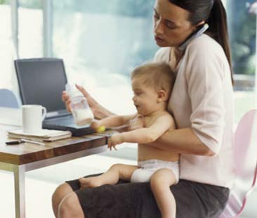 Congedo parentale sconosciuto alle neomamme siciliane