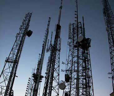 Rischi da campi elettromagnetici. Criteri di valutazione più rigidi Rischi da campi elettromagnetici. Criteri di valutazione più rigidi