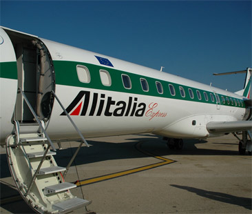 L’Antitrust dica no al monopolio dei cieli di Alitalia-Windjet