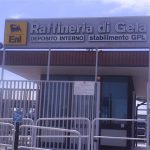La crisi investe anche le raffinerie