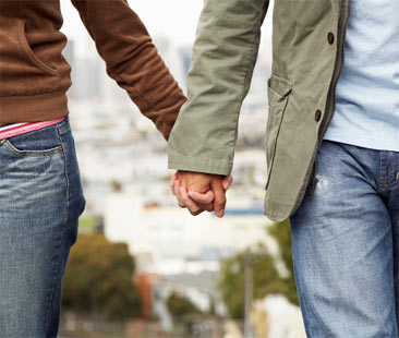 Allarme povertà nel Mezzogiorno, il reddito delle famiglie a picco Allarme povertà nel Mezzogiorno, il reddito delle famiglie a picco