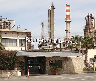 I dubbi sulla raffineria di Milazzo. Il Ctr richiede 11 chiarimenti I dubbi sulla raffineria di Milazzo. Il Ctr richiede 11 chiarimenti