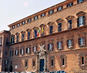 Bilancio regionale: nuove spese, nuovi tagli