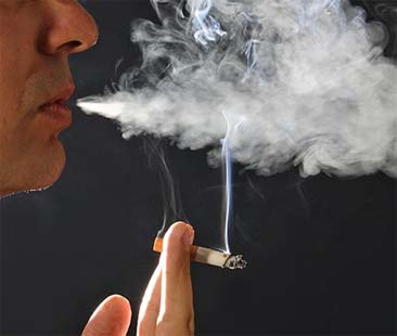 Italia divisa in due anche per il divieto di fumo di sigarette