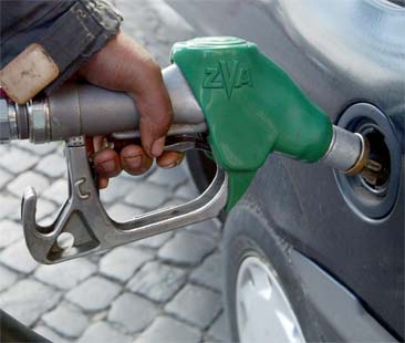 Distributori di benzina e frodi, GdF a tutela degli automobilisti