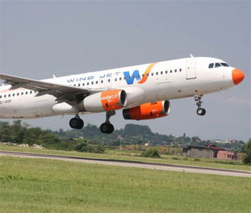 Acquisizione di Wind Jet serie di disagi per i passeggeri