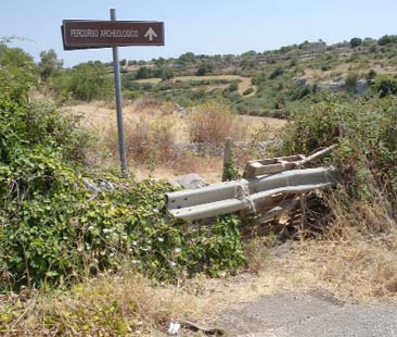 Cava Ispica: ecco il regno del degrado