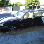 Invasi dalle carcasse d’auto abbandonate a Palermo