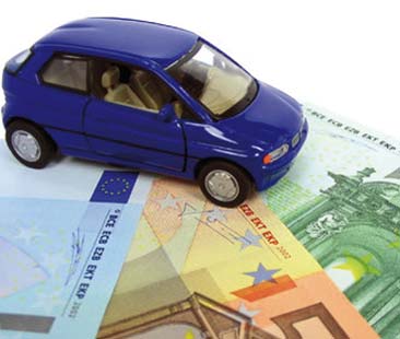 Carissima autovettura, costi doppi in 20 anni