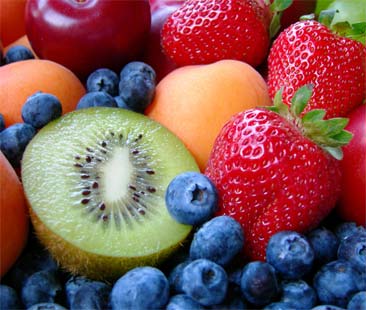 Sana alimentazione in estate. Proprietà della frutta di stagione Sana alimentazione in estate. Proprietà della frutta di stagione