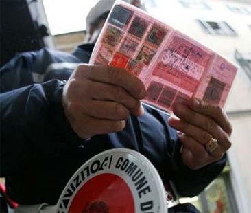 Patente di guida e suo rinnovo, una nuova data per la scadenza