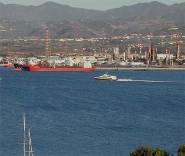 Milazzo, continui odori molesti. Adesso si muove il sindaco Milazzo, continui odori molesti. Adesso si muove il sindaco