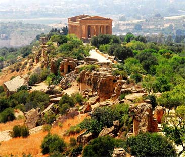 Agrigento – La crisi tenuta a bada dalla Valle