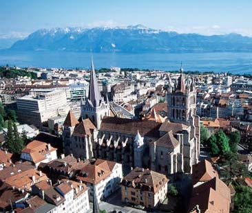 Losanna, patrimonio mondiale dell’Unesco. Parchi, laghi e cultura per il relax del turista Losanna, patrimonio mondiale dell’Unesco. Parchi, laghi e cultura per il relax del turista