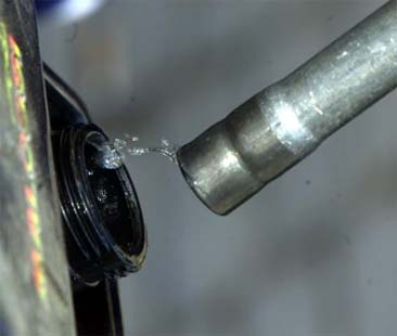 Benzina dai rifiuti a 40 cent/l Benzina dai rifiuti a 40 cent/l