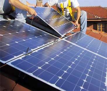 Cresce il fotovoltaico, minori emissioni Cresce il fotovoltaico, minori emissioni