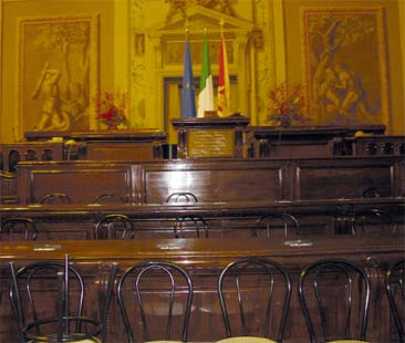 Lo tsunami dell’astensionismo non è riuscito a spazzare via volti o cognomi noti all’Assemblea