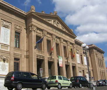 Messina – Giornata decisiva per il Comune sempre più sull’orlo del dissesto Messina – Giornata decisiva per il Comune sempre più sull’orlo del dissesto