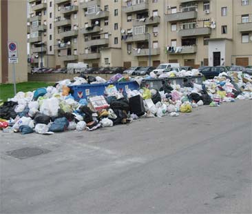 Agrigento, la gestione dei rifiuti è giunta al collasso