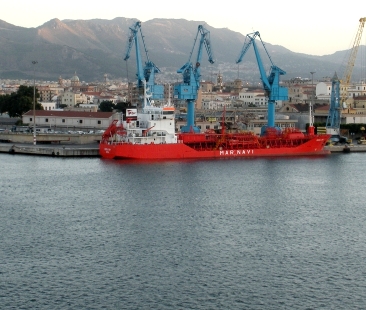 Palermo – Porto, l’iter deve andare avanti è braccio di ferro con il Comune