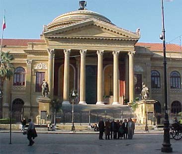 Palermo – È scontro sul Teatro Massimo. Orlando e Cognata ai ferri corti