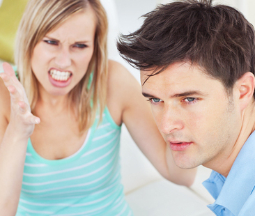 Donne che odiano gli uomini il gentil sesso da vittima a carnefice