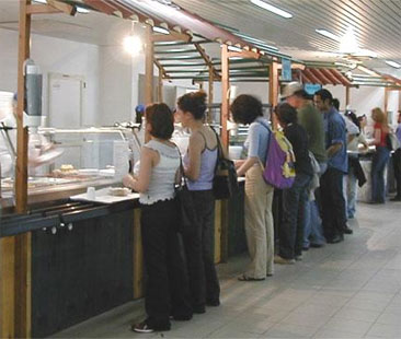 Nuova mensa in centro per gli studenti catanesi Nuova mensa in centro per gli studenti catanesi