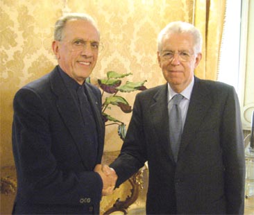 Monti al servizio degli italiani Monti al servizio degli italiani