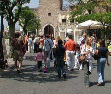 Strutture ricettive più vuote nel 2012 Strutture ricettive più vuote nel 2012