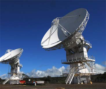 Crocetta blocca il Muos perché pericoloso. Zichichi lo avverte: “Fa bene, ma è sicuro” Crocetta blocca il Muos perché pericoloso. Zichichi lo avverte: “Fa bene, ma è sicuro”