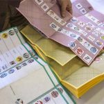 Elezioni 2013 – Crollo per Pd e Pdl. Lista Monti male al Sud, boom M5S