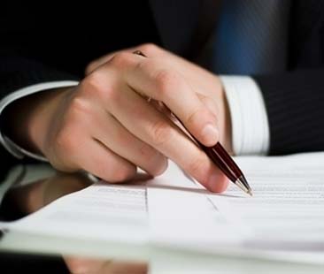 Regione siciliana, 16 consulenti da 163 mila euro