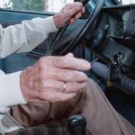 Rinnovo della patente per over 80. D’ora in poi basta la visita alla Asl