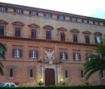 Vecchia politica chiede rinnovo contratti precari