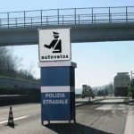 Eccesso di velocità, l’autovelox va segnalato