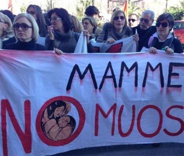 Muos, comitato mamme blocca soldati e operai