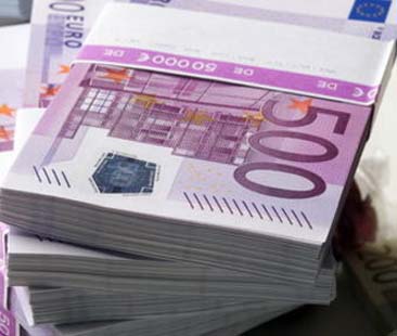 Per le banconote da 200 e 500 euro percorso tracciato Per le banconote da 200 e 500 euro percorso tracciato