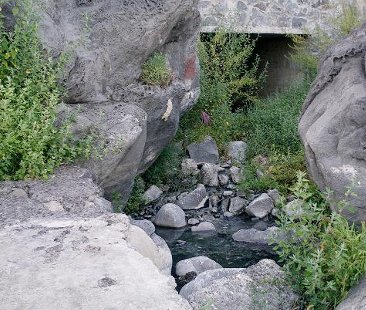 Catania – Quei liquami scaricati in mare e il collettore di Aci Castello che non arriva mai