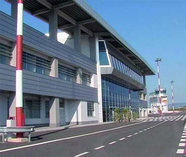 Ragusa – Aeroporto di Comiso, c’è la benedizione Aip Ragusa – Aeroporto di Comiso, c’è la benedizione Aip