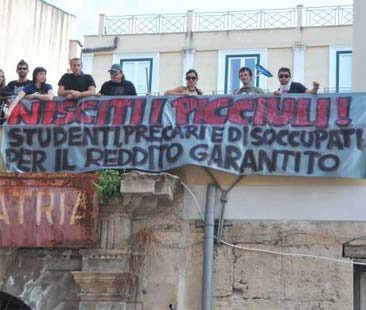 L’hotel Patria autogestito in attesa di ristrutturazione