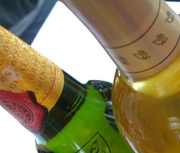 Alcol, consumi contenuti. Ma aumentano le sbronze Alcol, consumi contenuti. Ma aumentano le sbronze