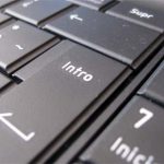 Frodi informatiche, i crimini on line valgono 290 miliardi l’anno