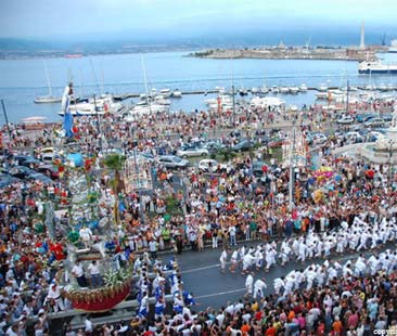 Messina – La “Vara” finisce in Tribunale dopo l’aggressione ad Addiopizzo Messina – La “Vara” finisce in Tribunale dopo l’aggressione ad Addiopizzo