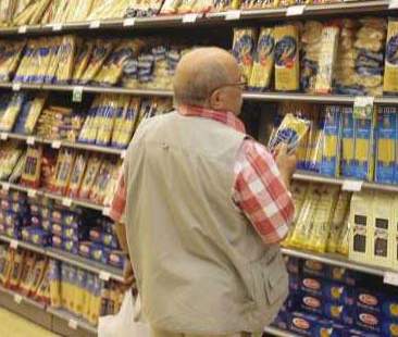 Povertà delle famiglie, allarme per il ceto medio