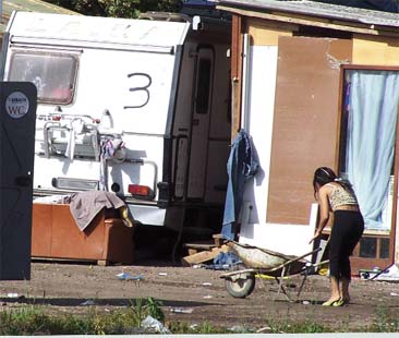 Quei poverissimi nomadi e un impero da tre mln di euro Quei poverissimi nomadi e un impero da tre mln di euro