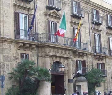 Limiti alla buonuscita anticipata per i dipendenti regionali Limiti alla buonuscita anticipata per i dipendenti regionali