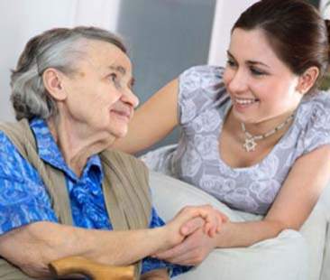 Assistenza ad anziani e disabili la famiglia unica àncora di salvezza