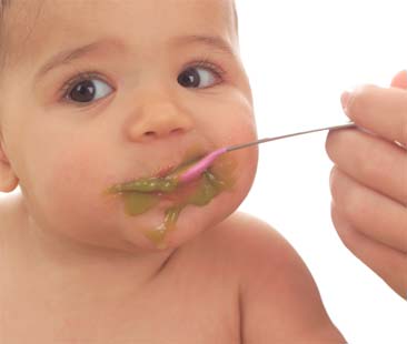 Mamme e lavoro: in aiuto arriva il voucher. C’è tempo fino a domani per farne richiesta